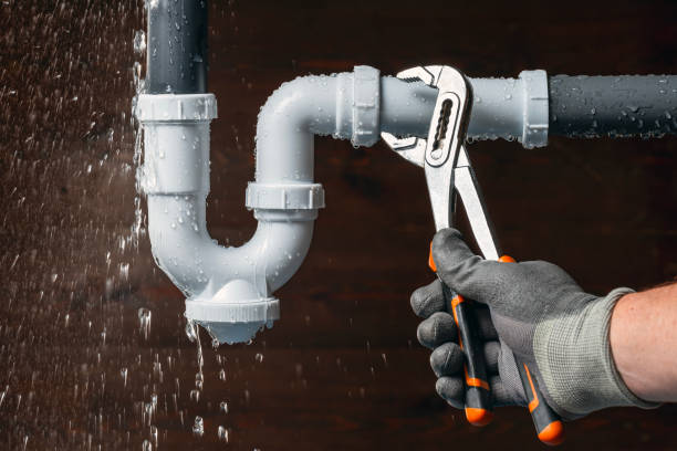 Professional Gas Line Repair technician working in Saegertown, PA